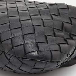 مملوكة مسبقًا Bottega Veneta Black Intrecciato Leather Mini Jodie Hobo