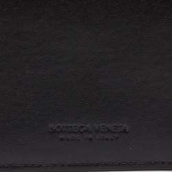 Pre Owned حافظة بطاقات بوتيغا فينيتا جلد أنترشياتو أخضر ذات سحاب