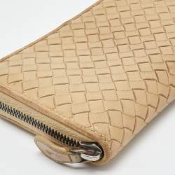 Pre Owned Bottega Veneta Cream Intrecciato Leather Zip Around Wallet