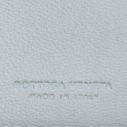 مملوكة مسبقًا Bottega Veneta Blue Intrecciato Leather Butterfly French Wallet