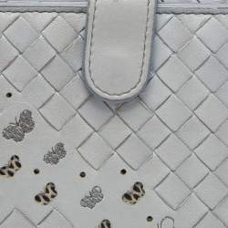 مملوكة مسبقًا Bottega Veneta Blue Intrecciato Leather Butterfly French Wallet