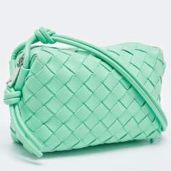مملوكة مسبقًا Bottega Veneta Light Green Intrecciato Leather Mini Loop Camera Crossbody Bag