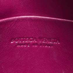 Pre Owned حقيبة كروس بوتيغا فينيتا ميني لوب كاميرا جلد إنترشياتو عنابي