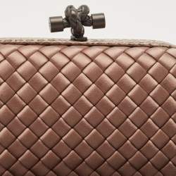 Pre Owned Bottega Veneta Pink Satin and Watersnake Leather Trim Knot Clutch