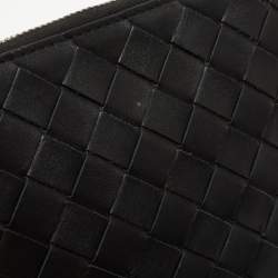 Pre Owned Bottega Veneta Black Intrecciato Leather Zip Wristlet Pouch