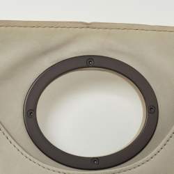 مملوكة مسبقًا Bottega Veneta Grey/Gold Leather Twist Lock Flap Clutch