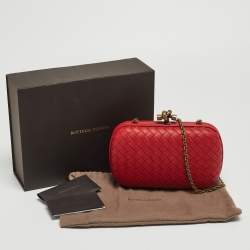Pre Owned Bottega Veneta Red Intrecciato Leather Knot Chain Clutch