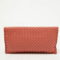 مملوكة مسبقًا Bottega Veneta Intrecciato Leather Turnlock Clutch