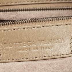 Pre Owned حقيبة بوتيغا فينيتا جلد أنترشياتو أبيض صغيرة