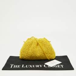 مملوكة مسبقًا Bottega Veneta Yellow Curly Raffia and Leather Mini The Pouch Bag