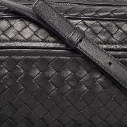 مملوكة مسبقًا Bottega Veneta Black Intrecciato Leather Crossbody Bag