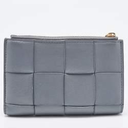 مملوكة مسبقًا Bottega Veneta Grey Intrecciato Leather Bifold Zip Wallet
