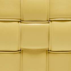 Pre Owned حقيبة كتف بوتيغا فينيتا كاسيت جلد مبطن أصفر بسلسلة