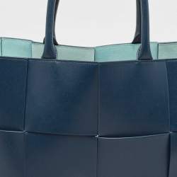 مملوكة مسبقًا Bottega Veneta Deep Blue Intrecciato Leather Large Arco Tote
