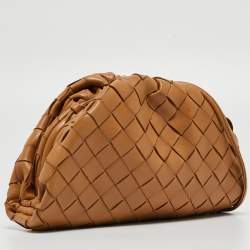 مملوكة مسبقًا Bottega Veneta Brown Intrecciato Leather Mini The Pouch Bag