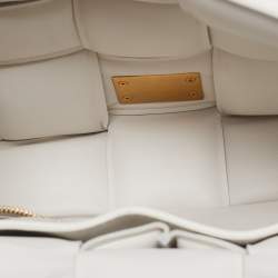 Pre Owned حقيبة كتف بوتيغا فينيتا كاسيت جلد مبطن أبيض