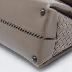 Pre Owned Bottega Veneta Dark Beige Leather Medium Piazza Top Handle Bag