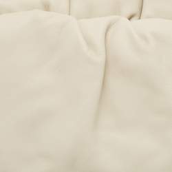 مملوكة مسبقًا Bottega Veneta Off White Leather The Chain Pouch Bag