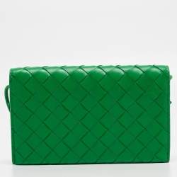 Pre Owned Bottega Veneta Green Intrecciato Leather Flap Wallet On Strap