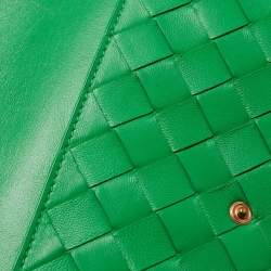 Pre Owned Bottega Veneta Green Intrecciato Leather Flap Wallet On Strap