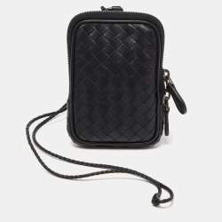 Pre Owned Bottega Veneta Black Intrecciato Leather Zip Strap Pouch