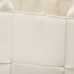 Pre Owned Bottega Veneta White Intrecciato Leather Arco Tote