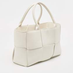 Pre Owned Bottega Veneta White Intrecciato Leather Arco Tote