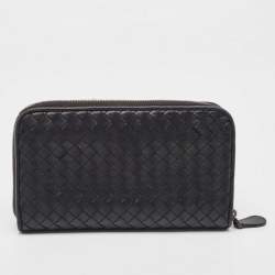 مملوكة مسبقًا Bottega Veneta Black Intrecciato Leather Zip Around Wallet