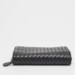 مملوكة مسبقًا Bottega Veneta Black Intrecciato Leather Zip Around Wallet