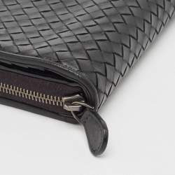 مملوكة مسبقًا Bottega Veneta Black Intrecciato Leather Zip Around Wallet