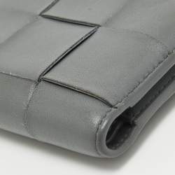 مملوكة مسبقًا محفظة بوتيغا فينيتا كاسيتا جلد إنترشياتو بنفسجي فاتح