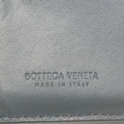 مملوكة مسبقًا محفظة بوتيغا فينيتا كاسيتا جلد إنترشياتو بنفسجي فاتح