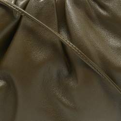 مملوكة مسبقًا حقيبة بوتيغا فينيتا بوش جلد أحمر داكن صغيرة