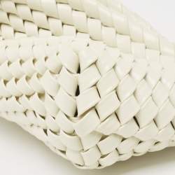 Pre Owned Bottega Veneta White Intrecciato Leather Structure Clutch