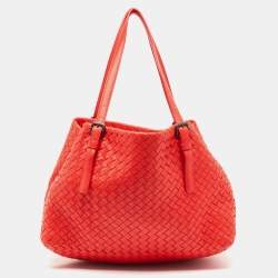 مملوكة مسبقًا Bottega Veneta Red Intrecciato Leather Cesta Bag
