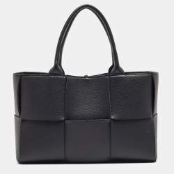 Pre Owned Bottega Veneta Black Intreccio Leather small Arco Tote