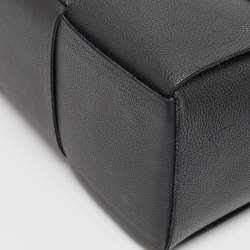 Pre Owned Bottega Veneta Black Intreccio Leather small Arco Tote