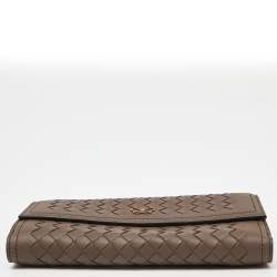 Pre Owned Bottega Veneta Beige Intrecciato Leather Flap Continental Wallet