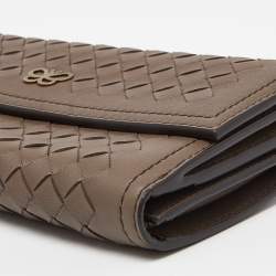 Pre Owned Bottega Veneta Beige Intrecciato Leather Flap Continental Wallet