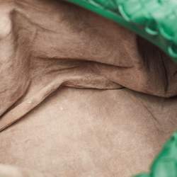 مملوكة مسبقًا Bottega Veneta Green Intrecciato Leather Large Veneta Hobo