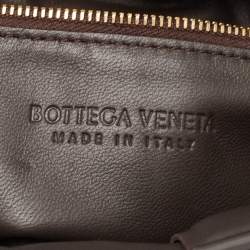 مملوكة مسبقًا Bottega Veneta Dark Brown Padded Leather Cassette Shoulder Bag