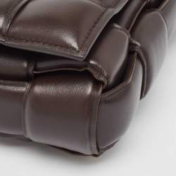 مملوكة مسبقًا Bottega Veneta Dark Brown Padded Leather Cassette Shoulder Bag