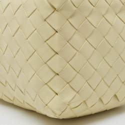 Pre Owned Bottega Veneta Light Yellow Intrecciato Leather Bucket Bag