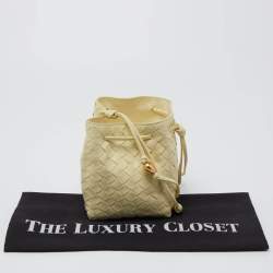 Pre Owned Bottega Veneta Light Yellow Intrecciato Leather Bucket Bag
