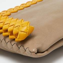 Pre Owned Bottega Veneta Beige/Yellow Leather Wristlet Clutch