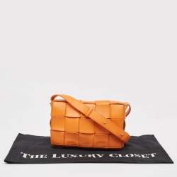 Pre Owned حقيبة كتف بوتيغا فينيتا كاسيت جلد أنترشياتو أخضر لامع