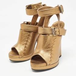 Pre Owned Bottega Veneta Metallic Leather Buckle Detail Platform Ankle Strap Sandals Size 38