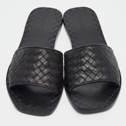 مملوكة مسبقًا Bottega Veneta Black Leather Flats 39