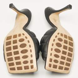 مملوكة مسبقًا Bottega Veneta Black Leather Lido Slide Sandals Size 39.5