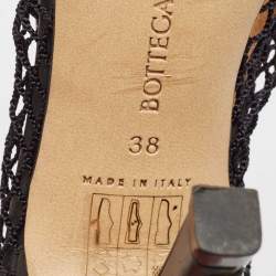 مملوكة مسبقًا Bottega Veneta Black Mesh and Leather Stretch Pumps Size 38